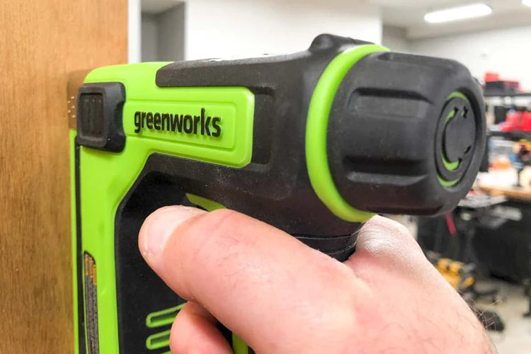 Greenworks 24V Cordless Crown Stapler